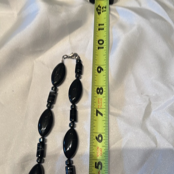 Black stone necklace. - Picture 6 of 6